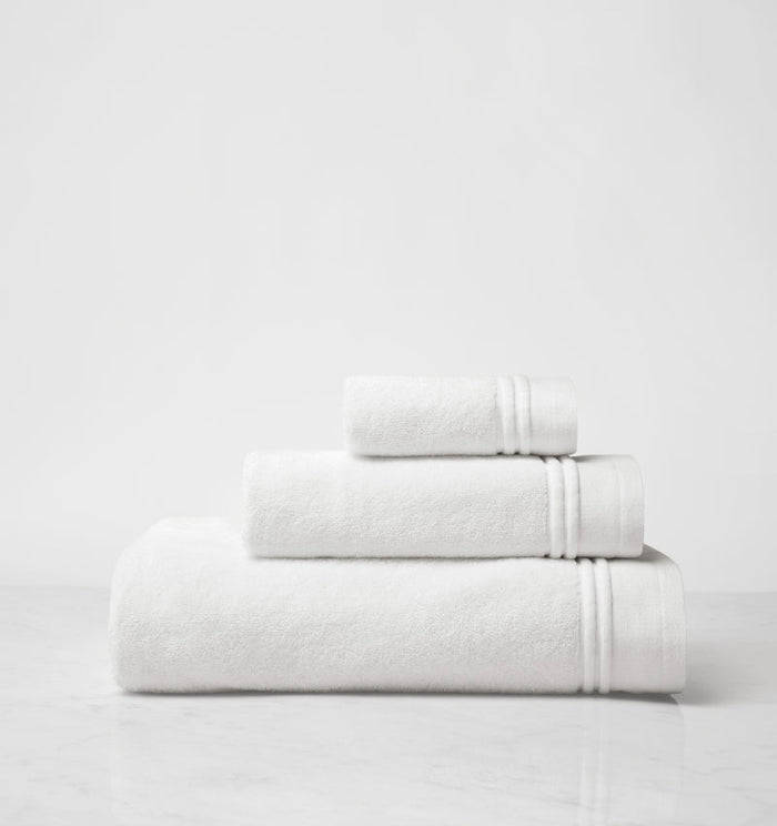 Aura Nuova Bath Towel